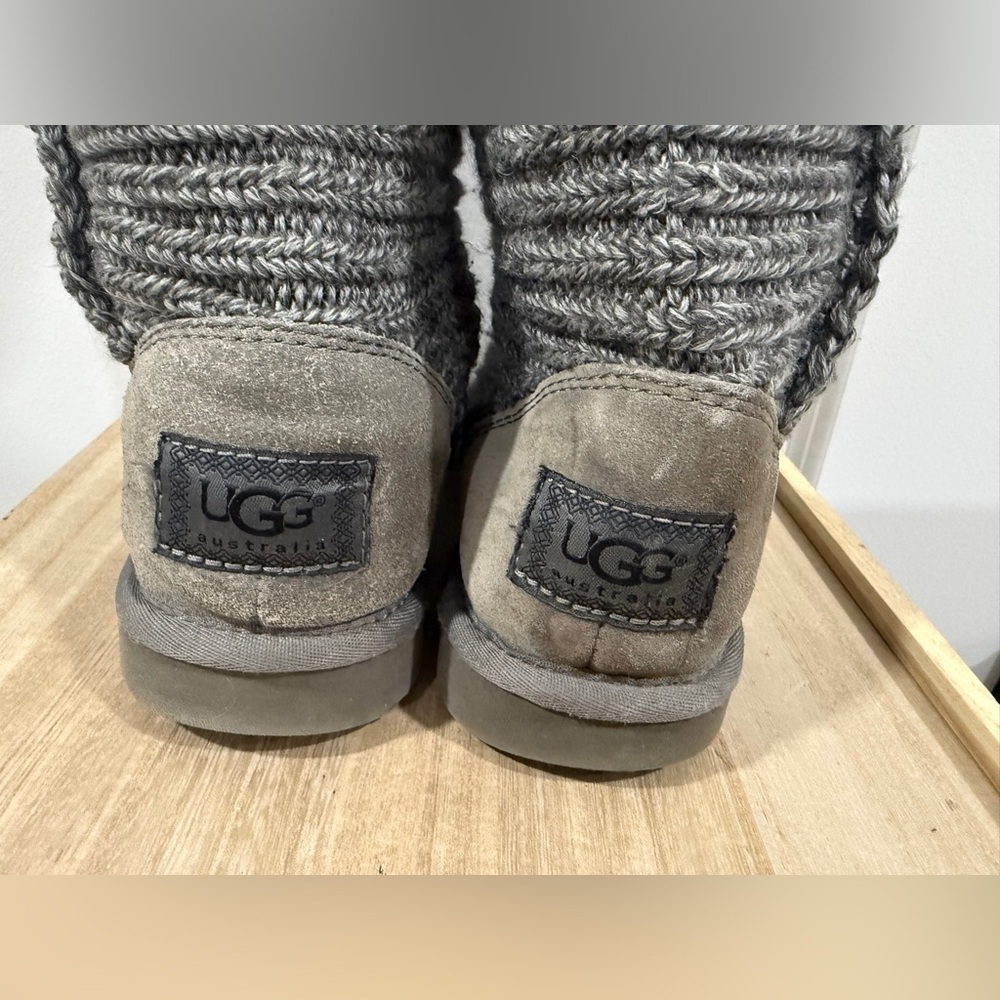 UGG Australia Gray Knit Tall Boots Women’s Size 7 Cozy Winter Shearling - Picture 5 of 9